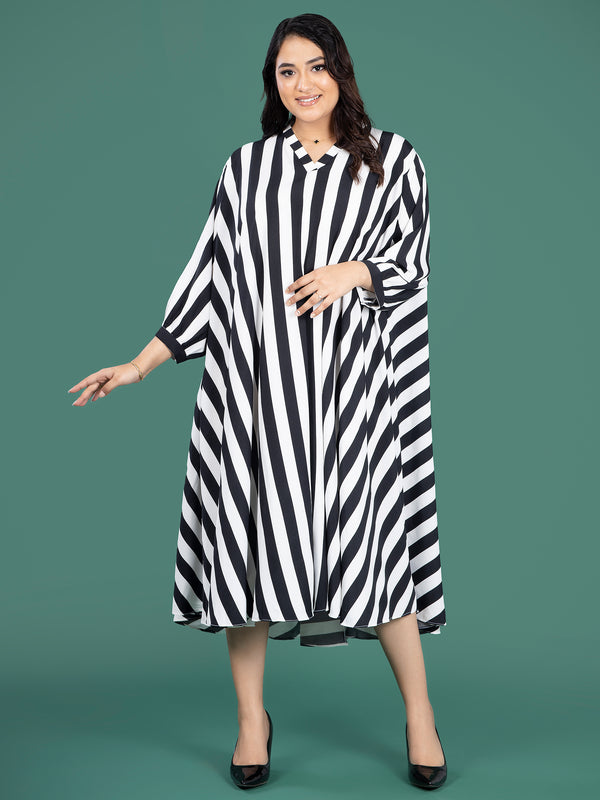 MONO STRIPE FLOW DRESS