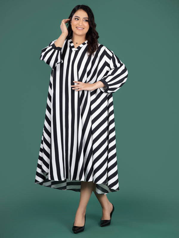 MONO STRIPE FLOW DRESS